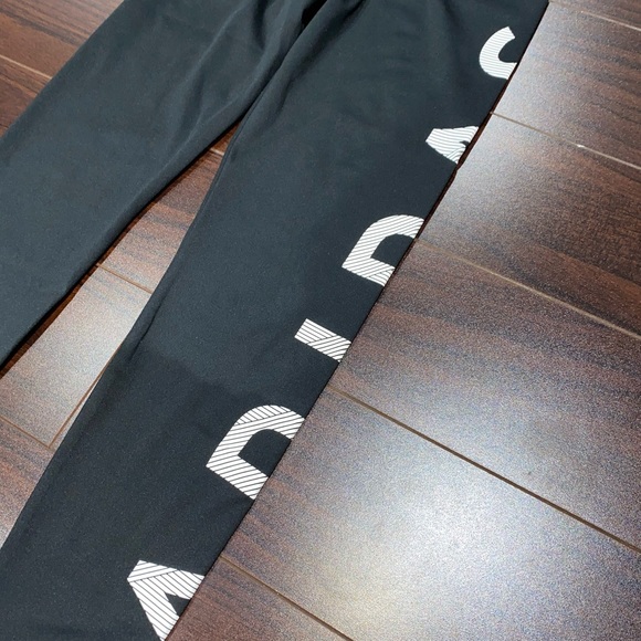 Adidas Youth Leggings with side logo size 11-12Y - Picture 2 of 3